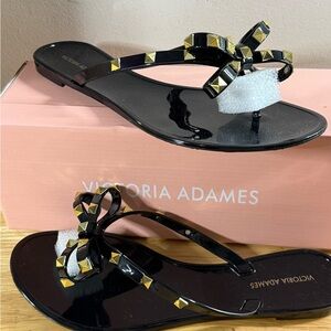 Black Bow Jelly Thong Sandals Rivet Stud Gold Stud Size 10 NIB